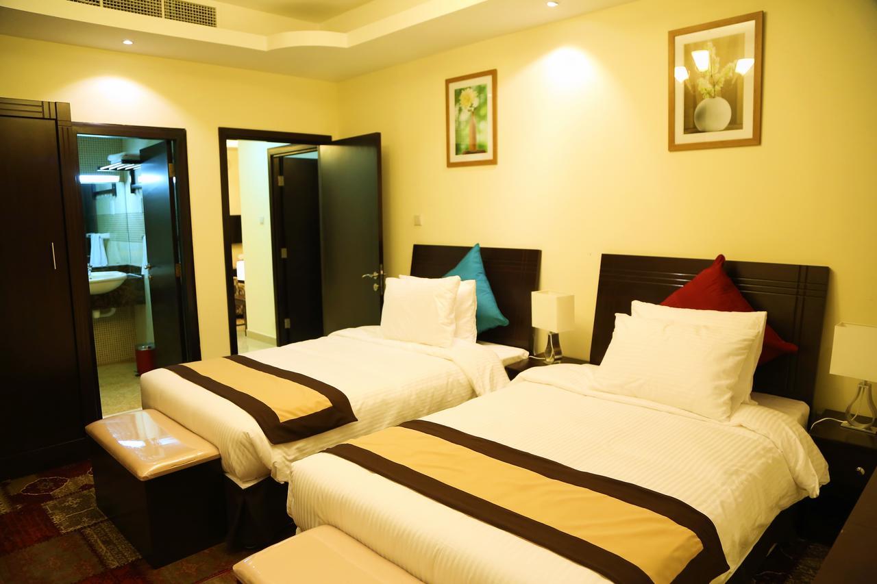 Travellers Hotel Apartment Dubai Dış mekan fotoğraf