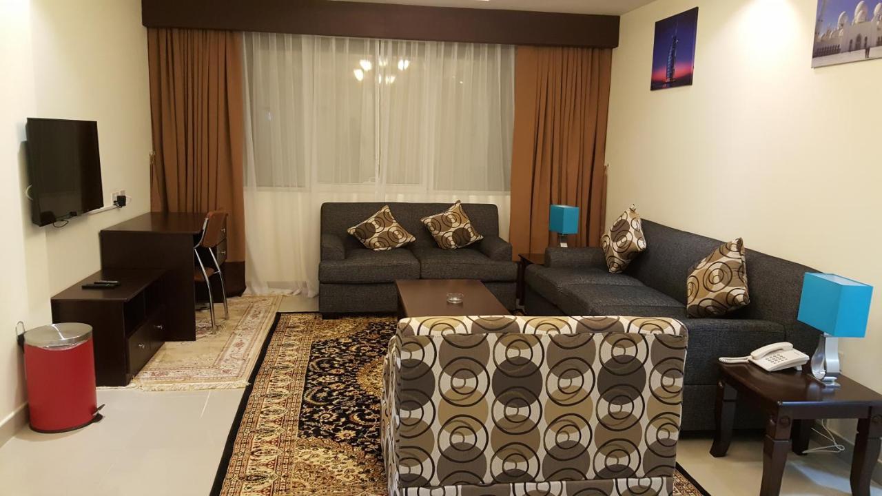 Travellers Hotel Apartment Dubai Oda fotoğraf