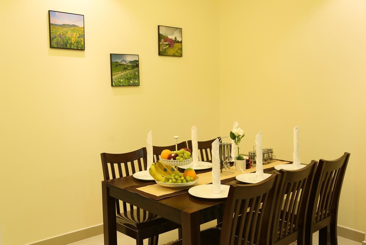 Travellers Hotel Apartment Dubai Oda fotoğraf